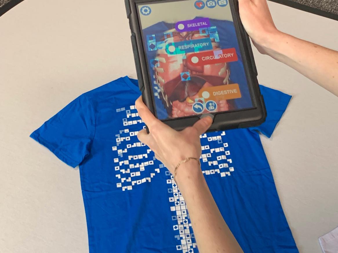 AR Virtuali tee